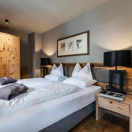 Apartmanhotel Sportony Mountain 4*