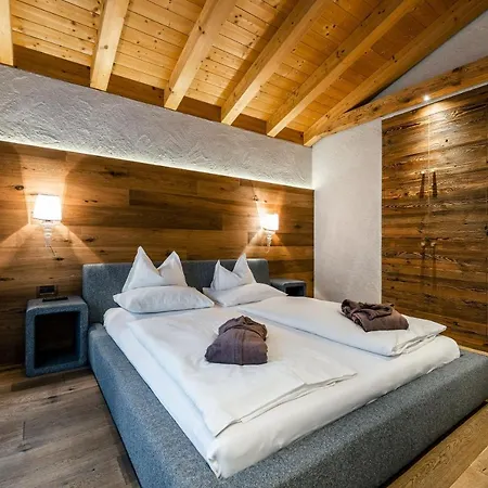 Sportony Mountain 4* La Villa