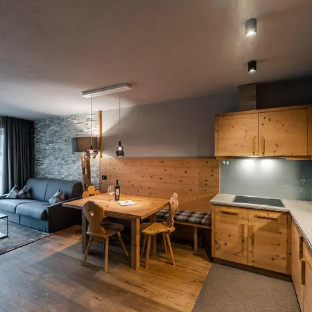 Sportony Mountain Apartmanhotel La Villa